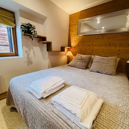Διαμέρισμα Charming Duplex With Balcony - *