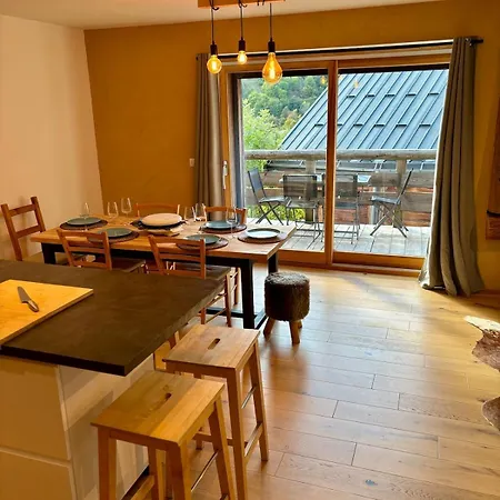 Διαμέρισμα Charming Duplex With Balcony -